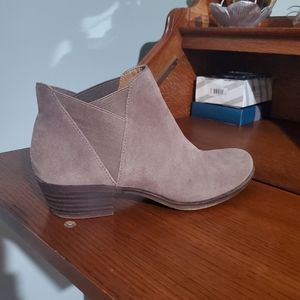 Size 8 Lucky Brand Ankle Boots